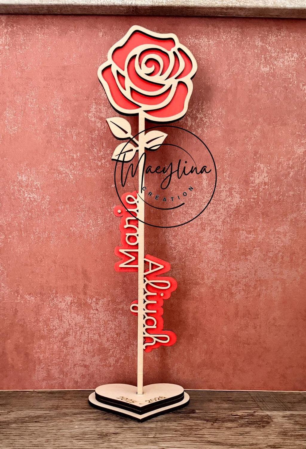 Rose personnalisée en bois – Prénom(s) en relief 🌹